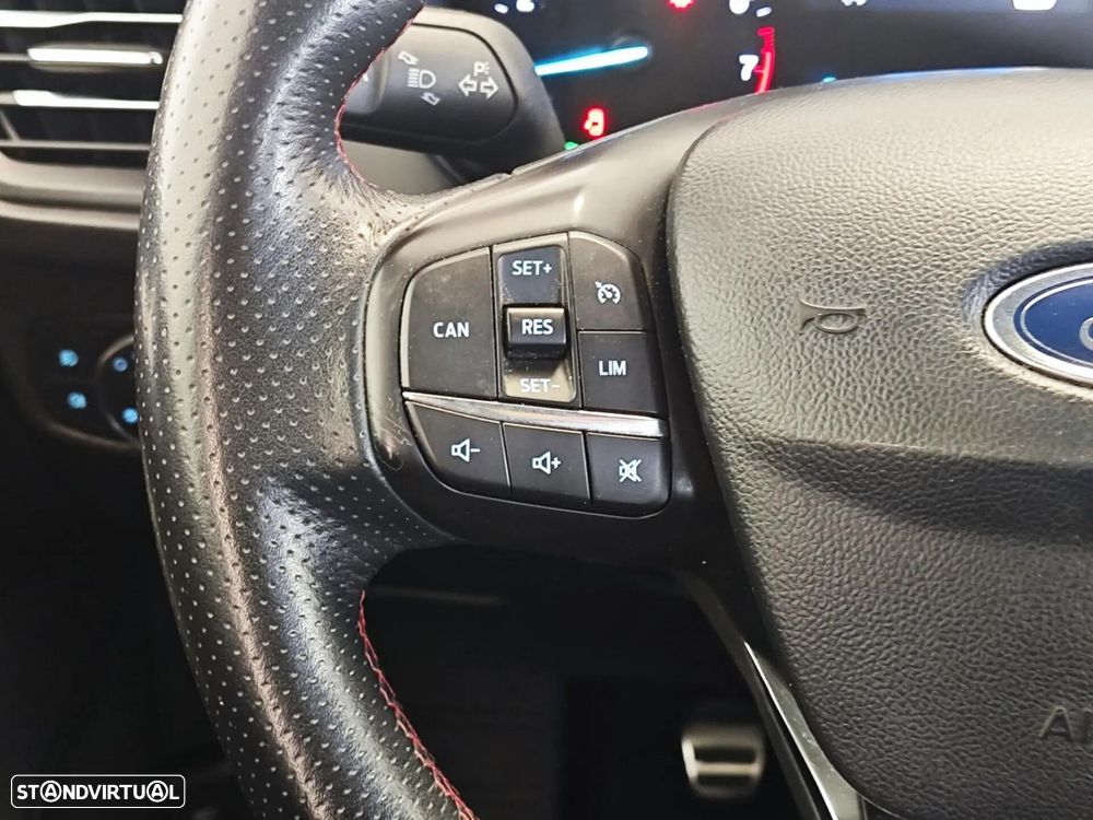 Ford Focus 1.0 EcoBoost ST-Line - 52