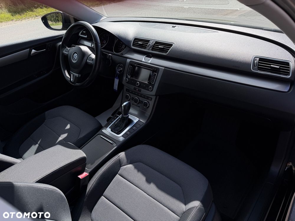 Volkswagen Passat 1.4 TSI DSG BlueMotion Technology Highline - 24