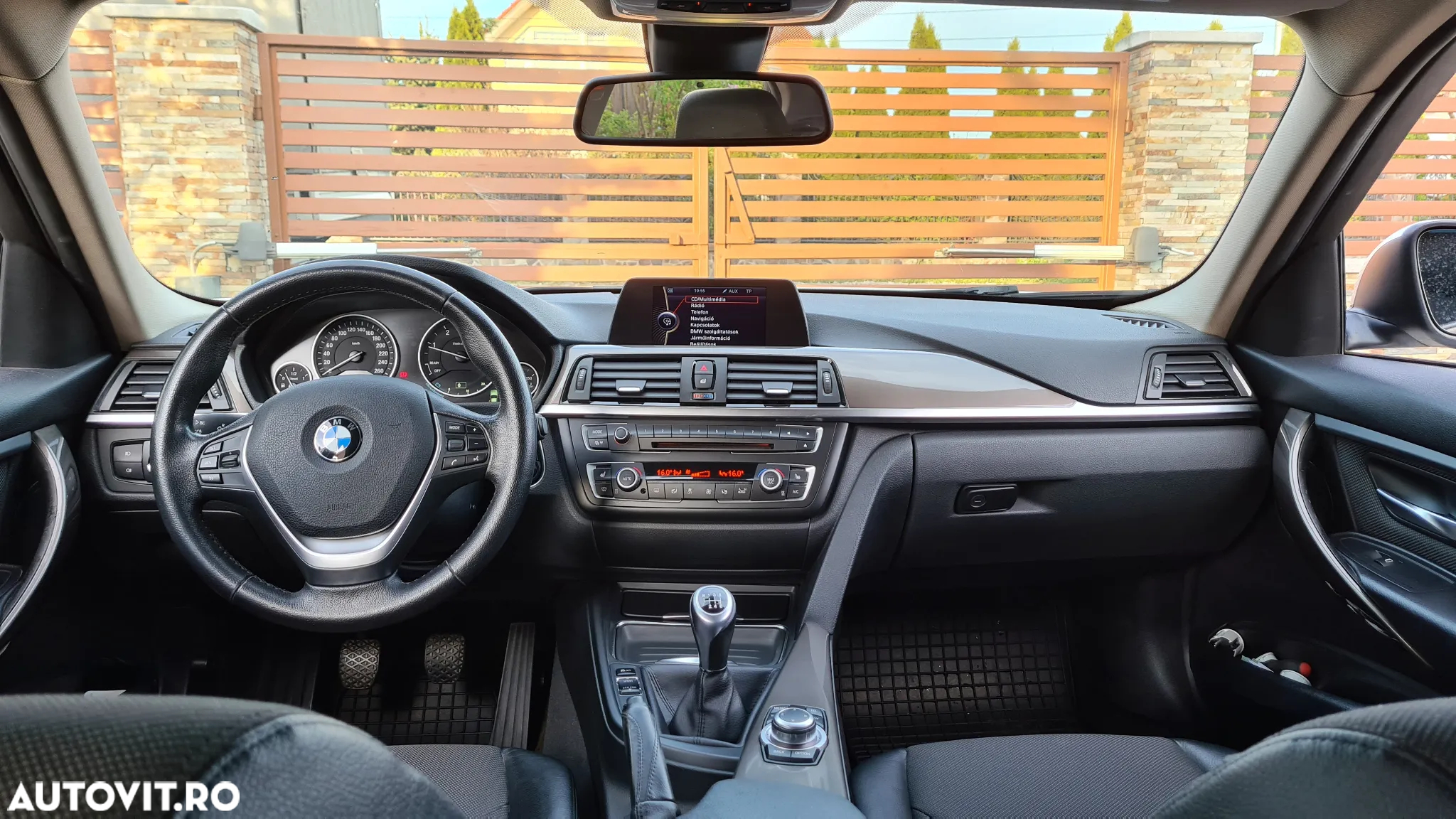 BMW Seria 3 316d - 11