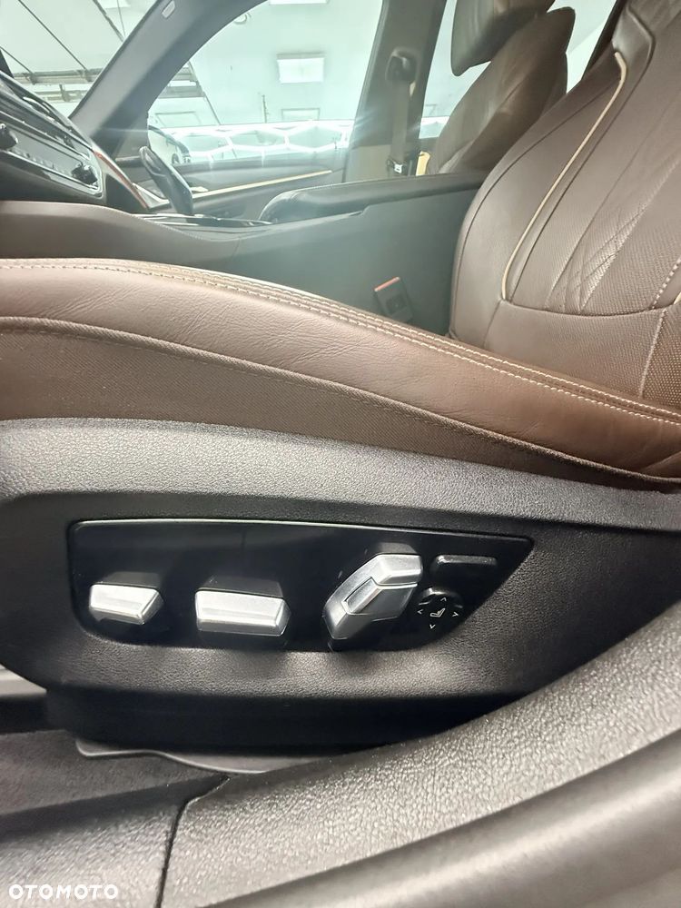 BMW Seria 5 530d xDrive mHEV M Sport sport - 17