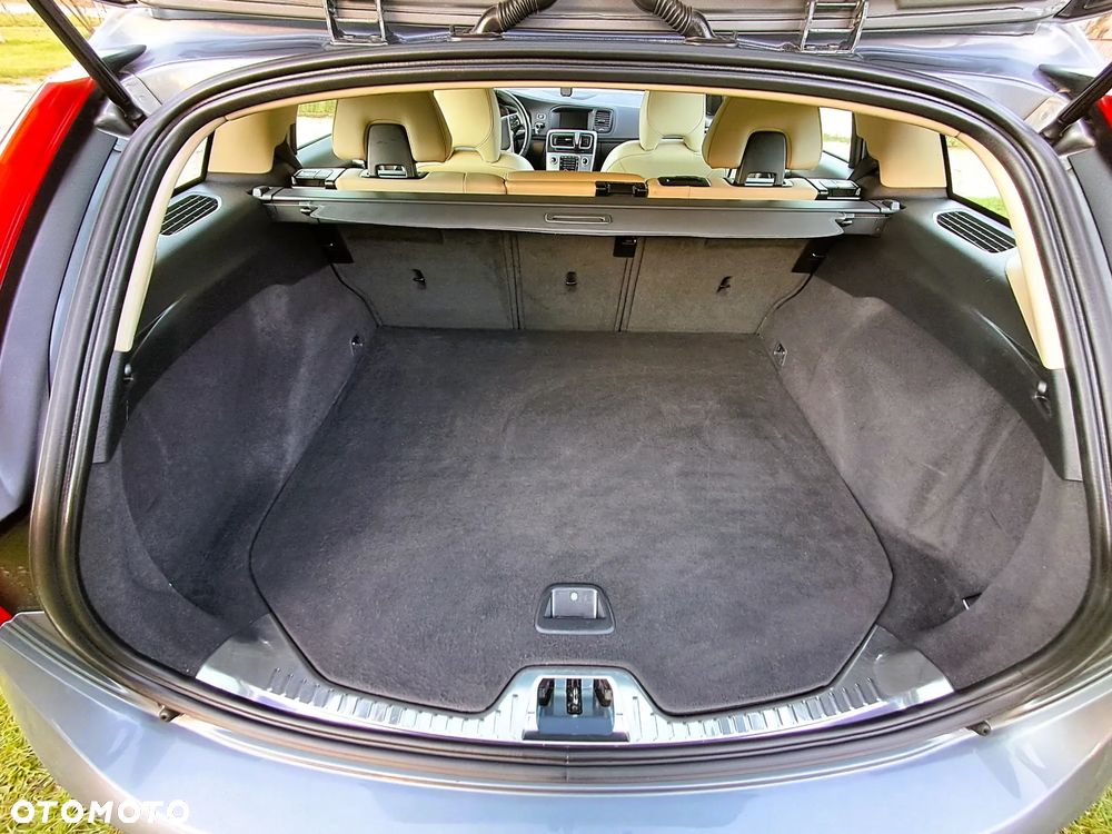 Volvo V60 Cross Country T5 AWD Summum - 13