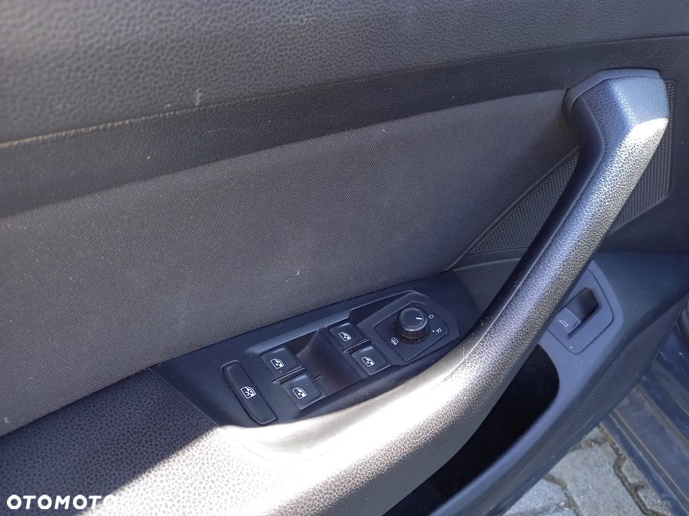 Volkswagen Passat - 9