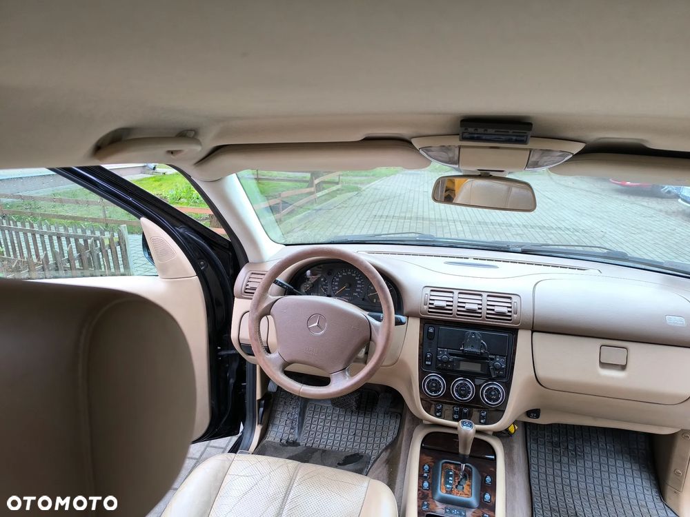 Mercedes-Benz ML - 10