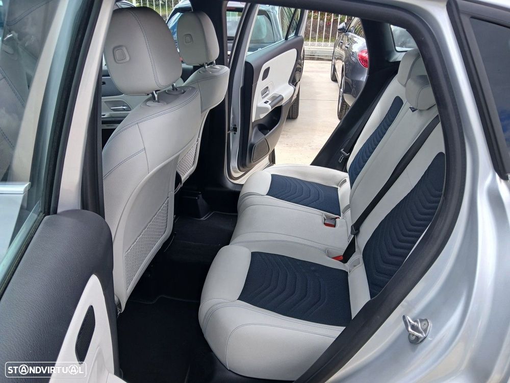 Mercedes-Benz GLA 250 e 8G-DCT - 10
