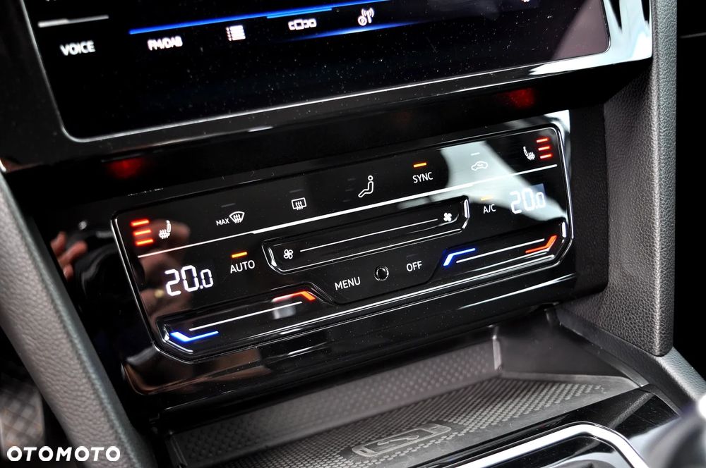 Volkswagen Passat 2.0 TDI EVO Elegance DSG - 28