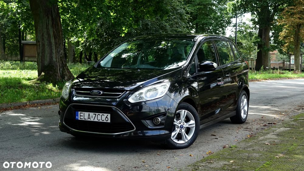 Ford Grand C-MAX - 23