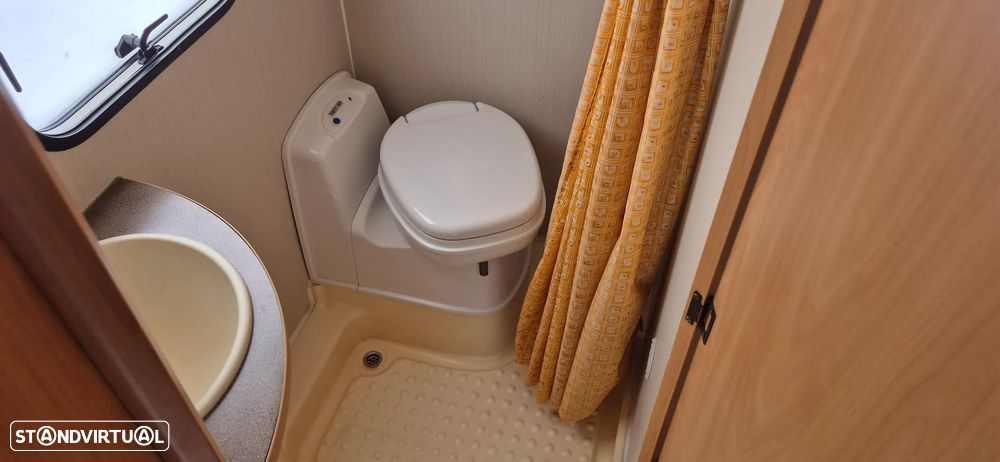 Ford Transit 2.2 TDCI - CHAUSSON  FLASH 02 - 4 LUGARES - 4 DORMIDAS - 35