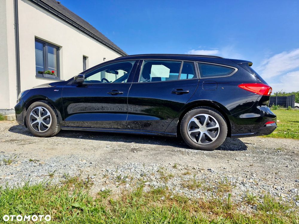 Ford Focus ver-2-0-ecoblue-st--line - 22