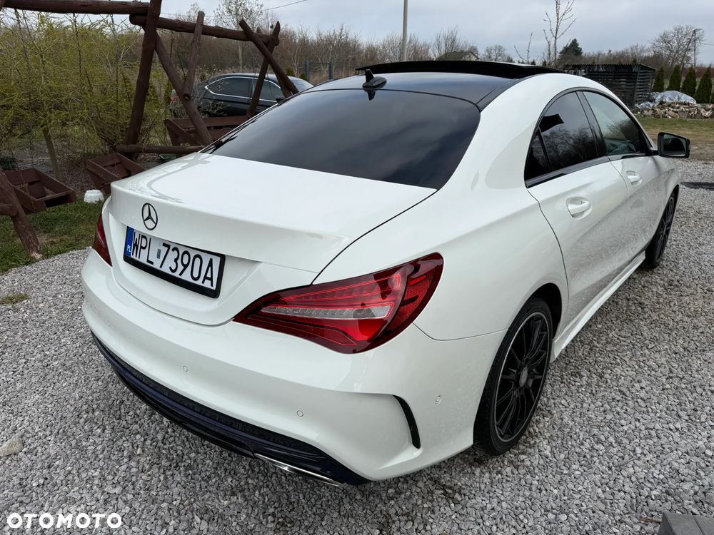 Mercedes-Benz CLA 180 AMG Line - 12