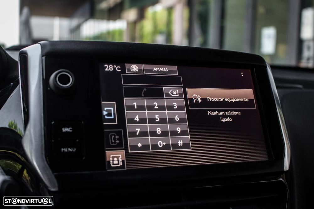 Peugeot 2008 1.2 PureTech Allure - 29