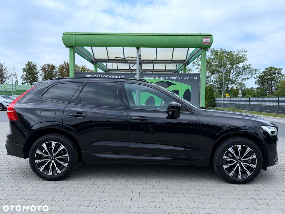Volvo XC 60 B4 D AWD Plus Dark - 11