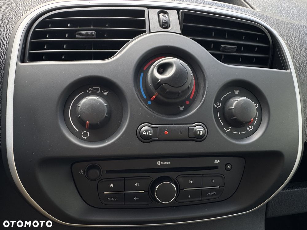 Renault KANGOO - 24