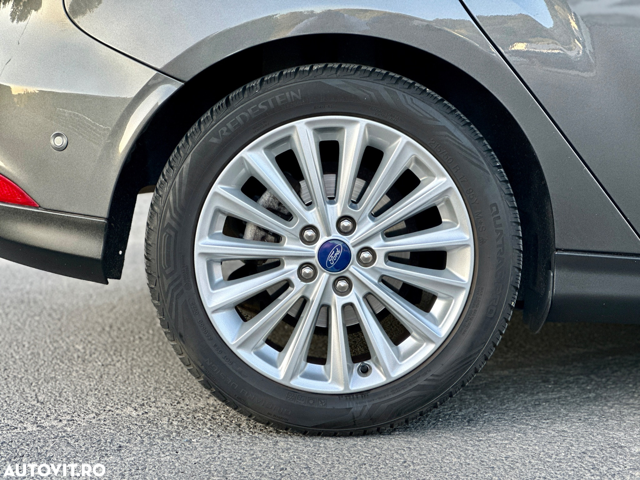 Ford Focus 1.5 EcoBlue Start-Stopp-System TITANIUM - 35