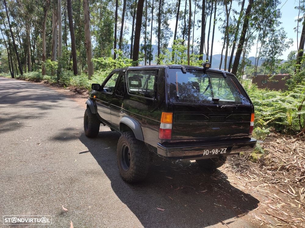 Nissan Terrano - 11
