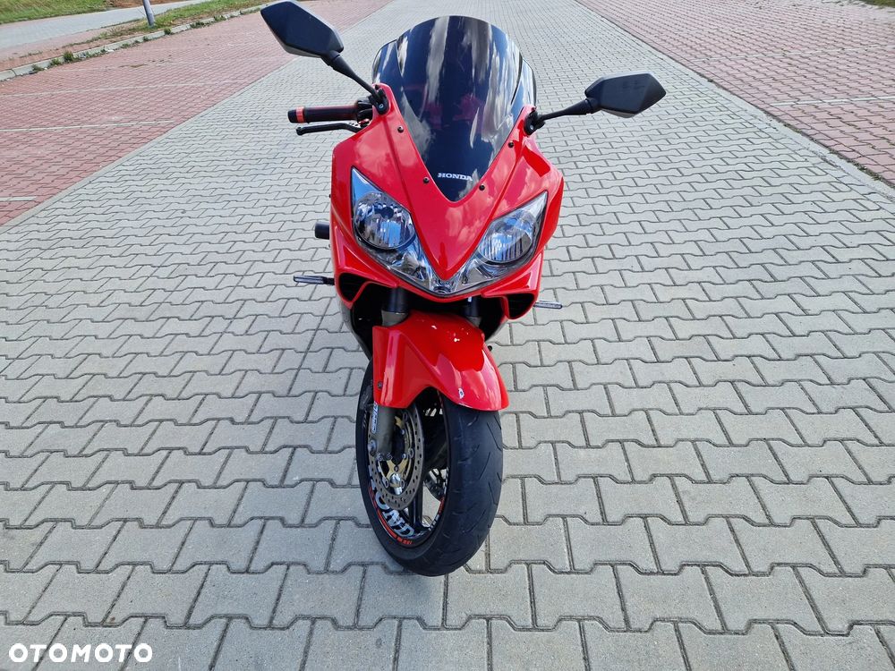 Honda CBR - 3