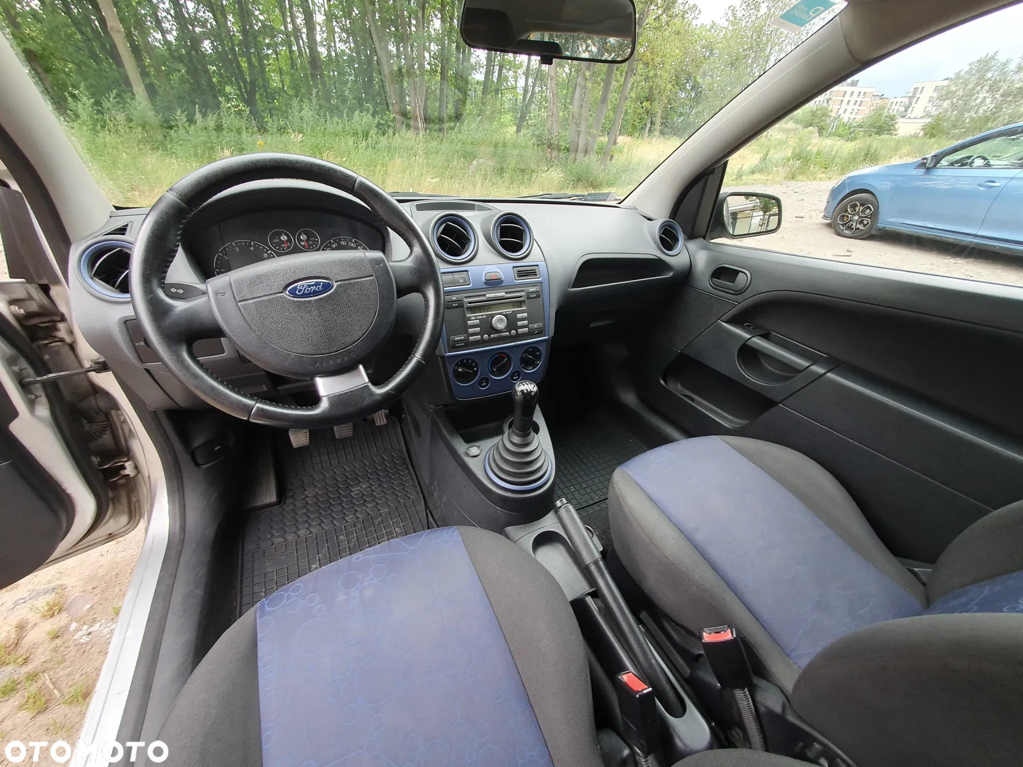 Ford Fiesta 1.4 Ambiente - 10