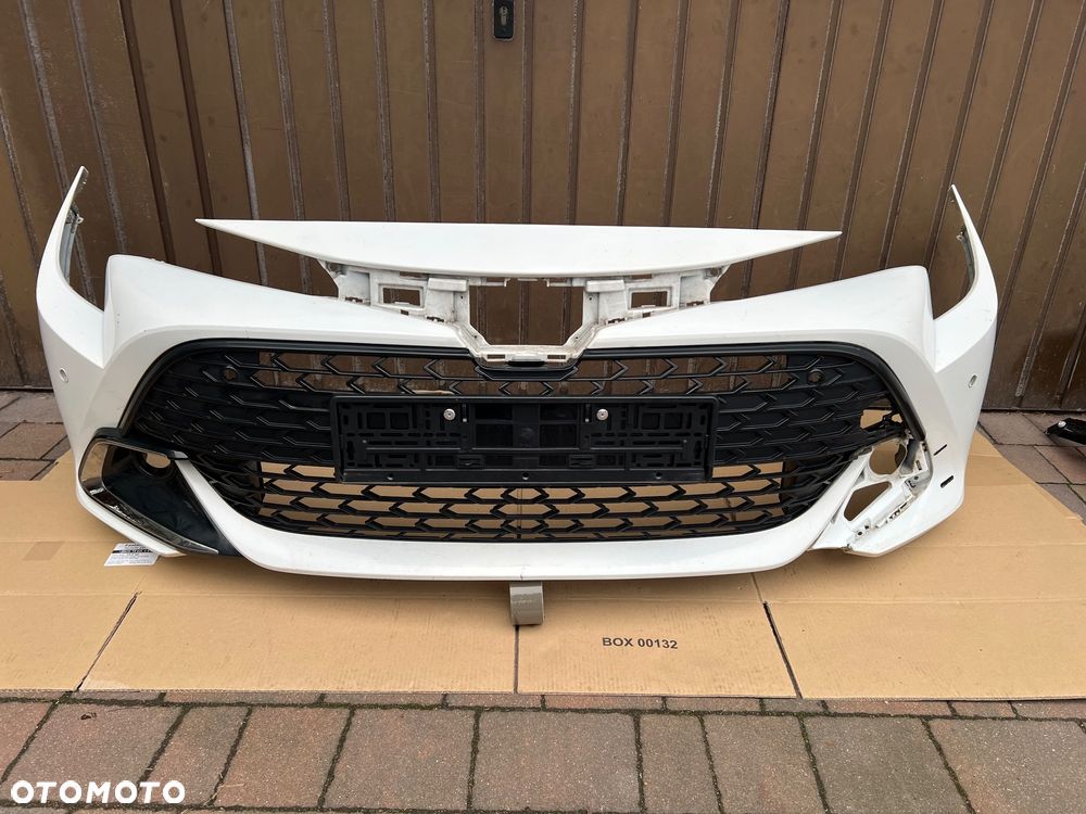 TOYOTA COROLLA E21 LIFT 23- ZDERZAK PRZEDNI PRZÓD 4XPDC HB KOMBI - 4