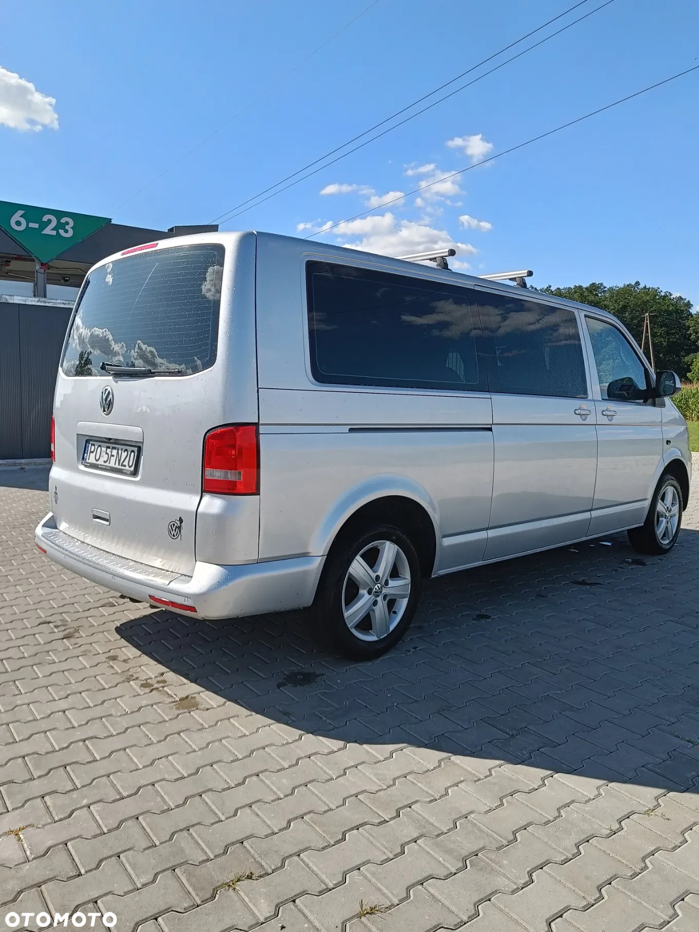 Volkswagen Caravelle - 4
