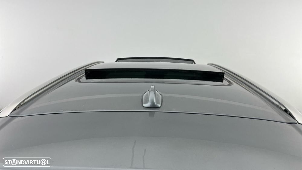 Volvo XC 60 2.0 T8 PHEV Momentum Plus AWD - 9