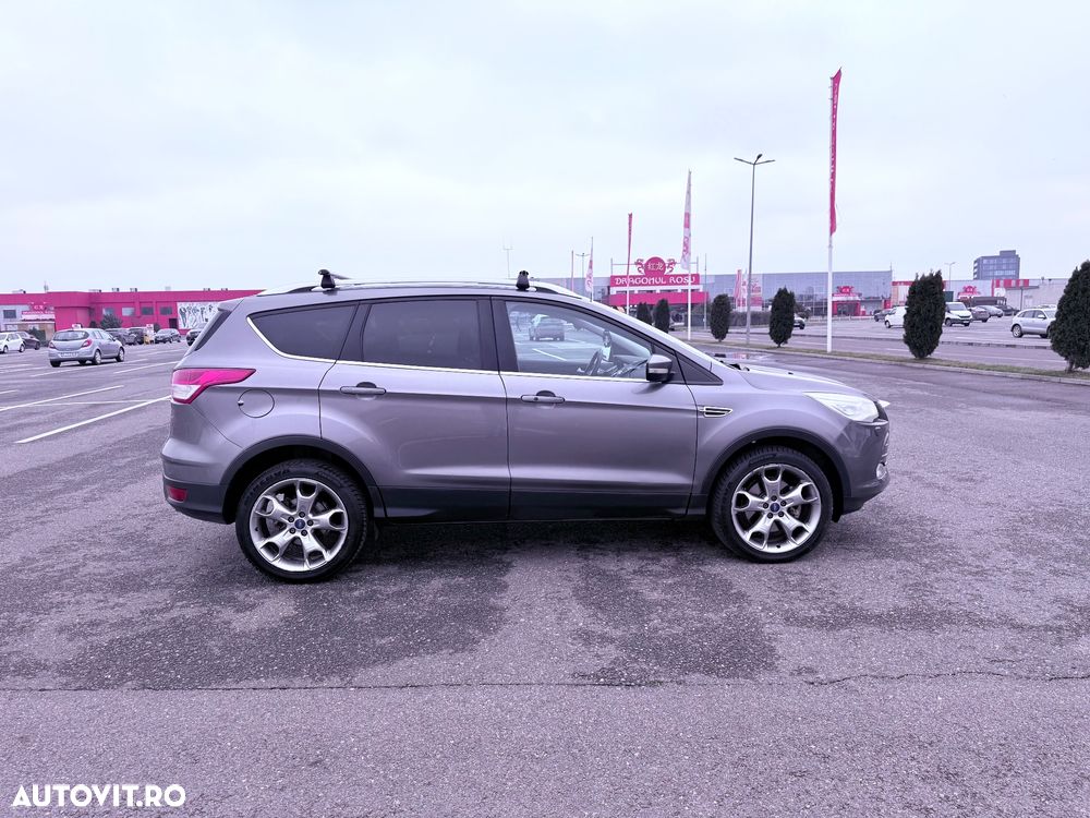 Ford Kuga 2.0 TDCi 4WD Powershift Titanium - 10