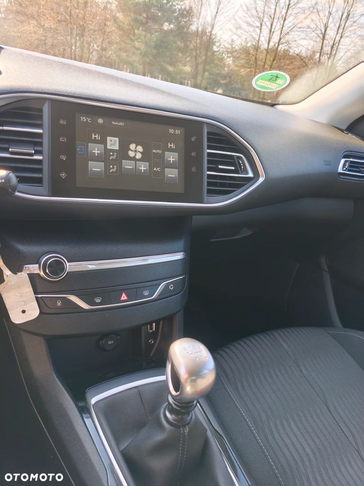 Peugeot 308 125 THP Active - 17