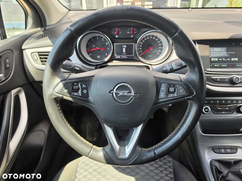 Opel Astra - 9