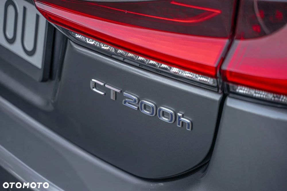 Lexus CT 200h Business Edition - 10