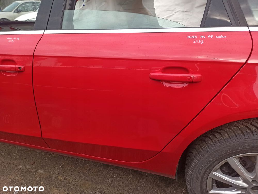 Drzwi lewy tył kompletne AUDI A4 B8 SEDAN LY3J - 6
