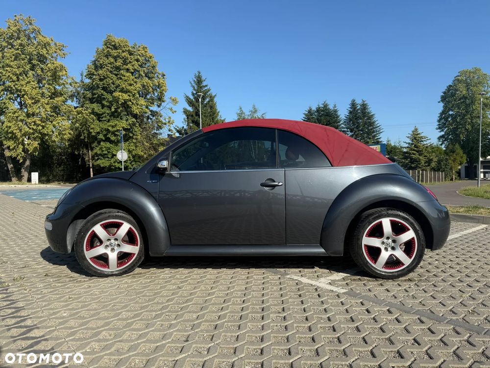 Volkswagen New Beetle - 4
