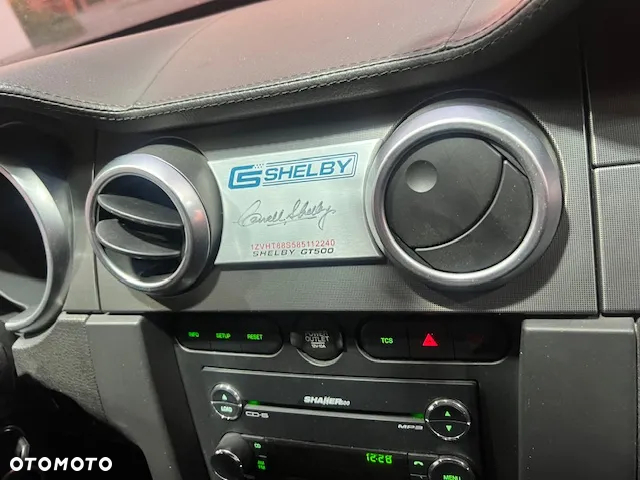 Ford Mustang Shelby GT500 - 4