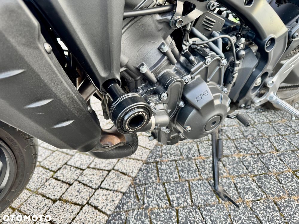 Yamaha MT - 9