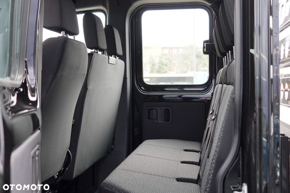 Mercedes-Benz Sprinter - 19