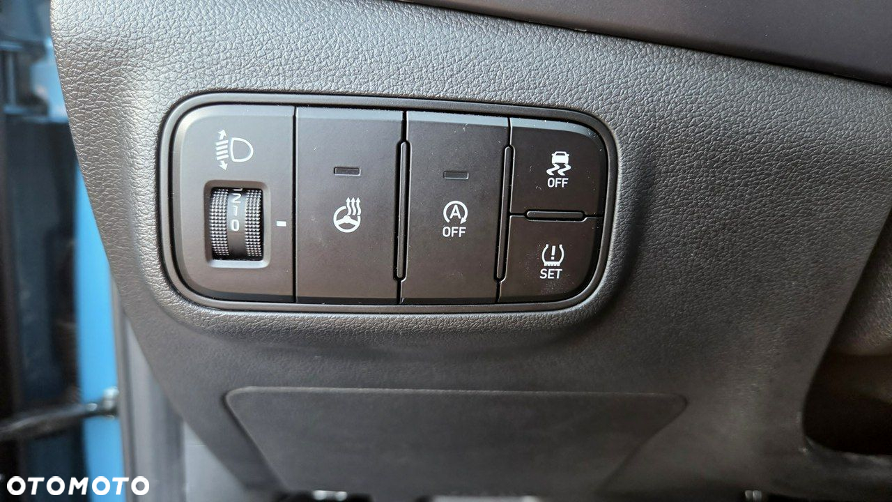 Hyundai i20 - 24