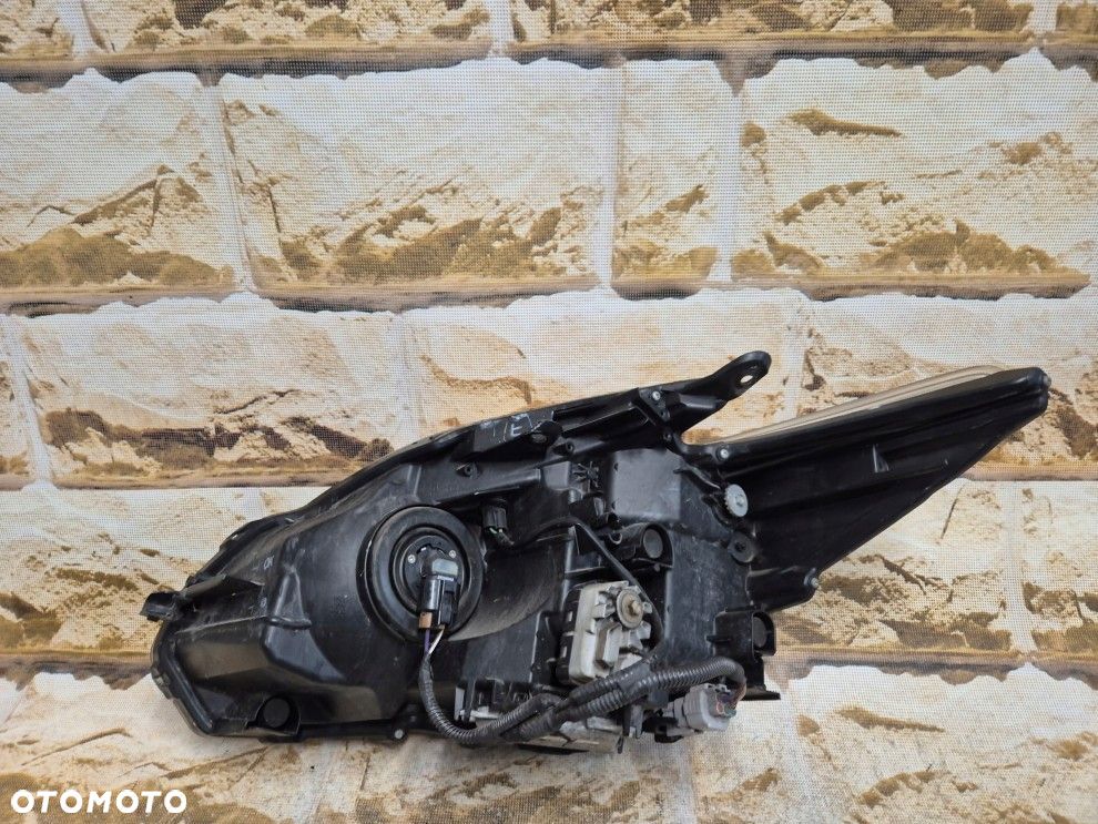 toyota prius 3 III 12\'\' full led prawa lampa europa - 13