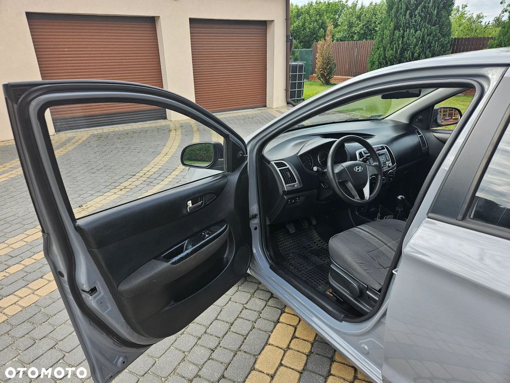 Hyundai i20 1.25 Classic + - 9