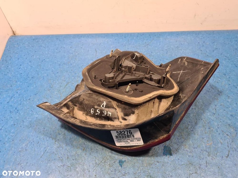 TOYOTA COROLLA E12 HB LAMPA TYŁ PRAWA ZEWNĘTRZNA - 10