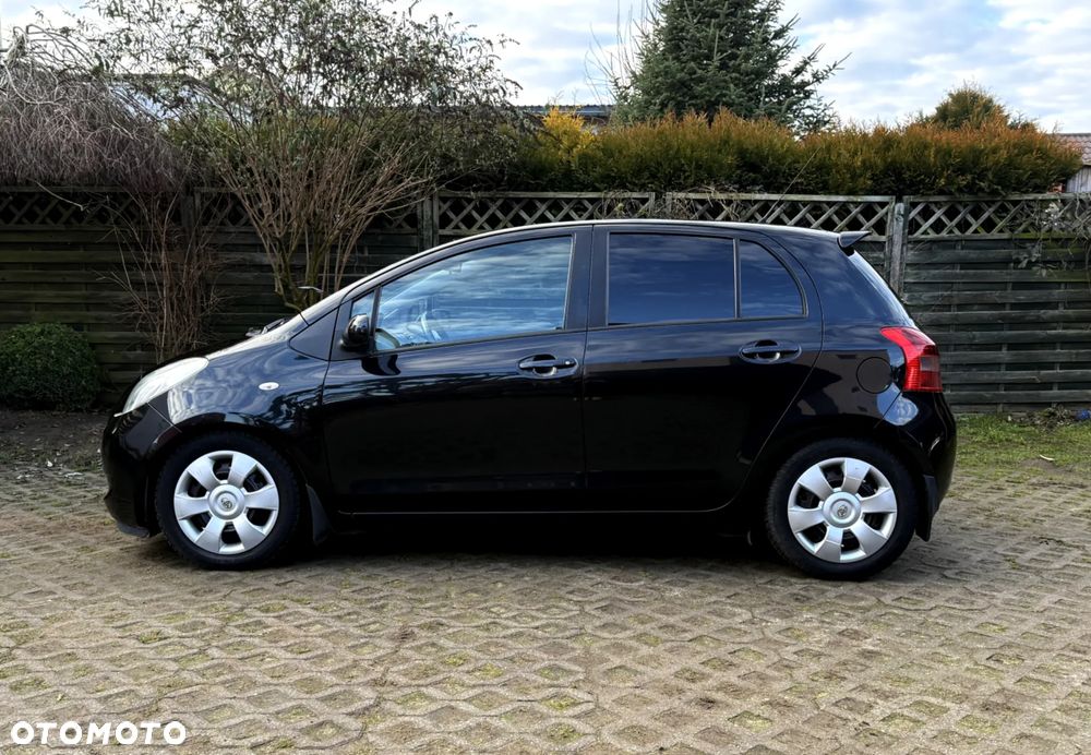Toyota Yaris 1.3 Edition S - 13