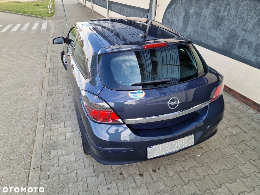 Opel Astra 1.6 Sport - 25