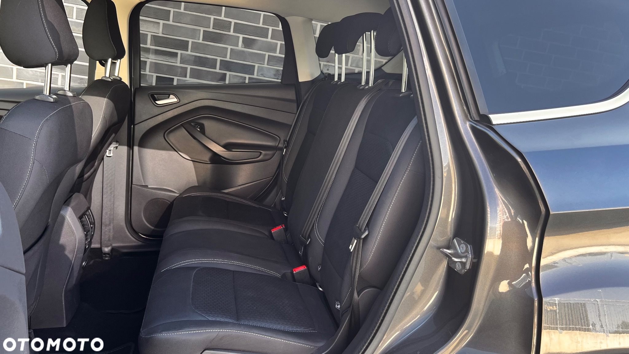 Ford Kuga 1.5 EcoBoost 2x4 Titanium - 29