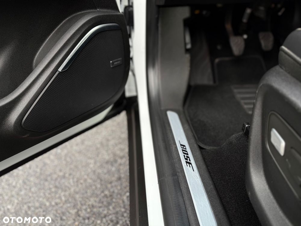 Renault Scenic ENERGY TCe 130 BOSE EDITION - 30