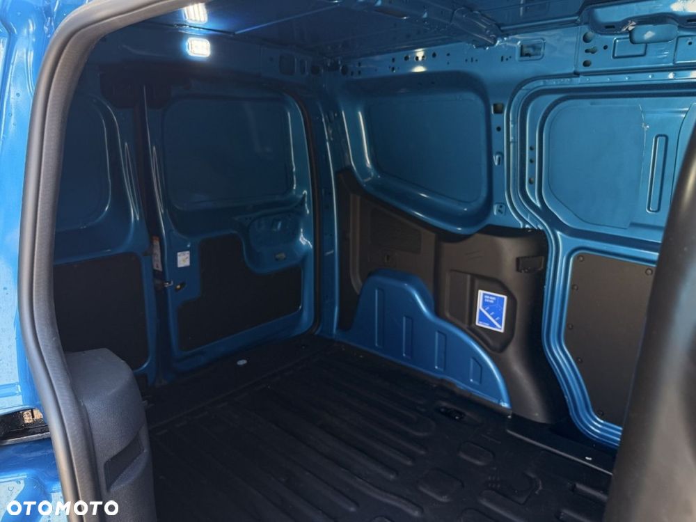 Ford Transit Courier - 9