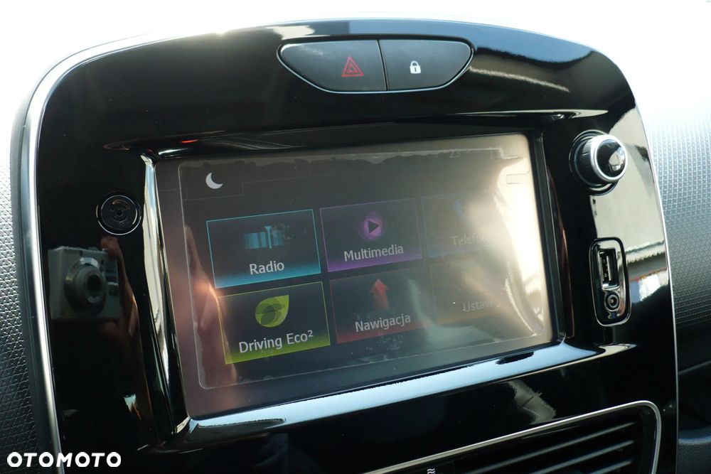 Renault Clio - 23
