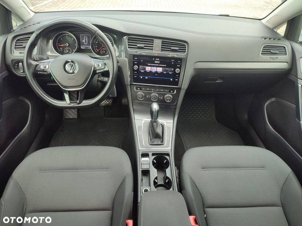 Volkswagen Golf Variant 1.6 TDI SCR DSG Comfortline - 10