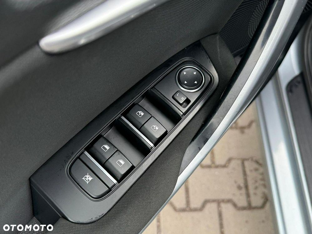 Kia Ceed 1.5 T-GDI Business Line - 13
