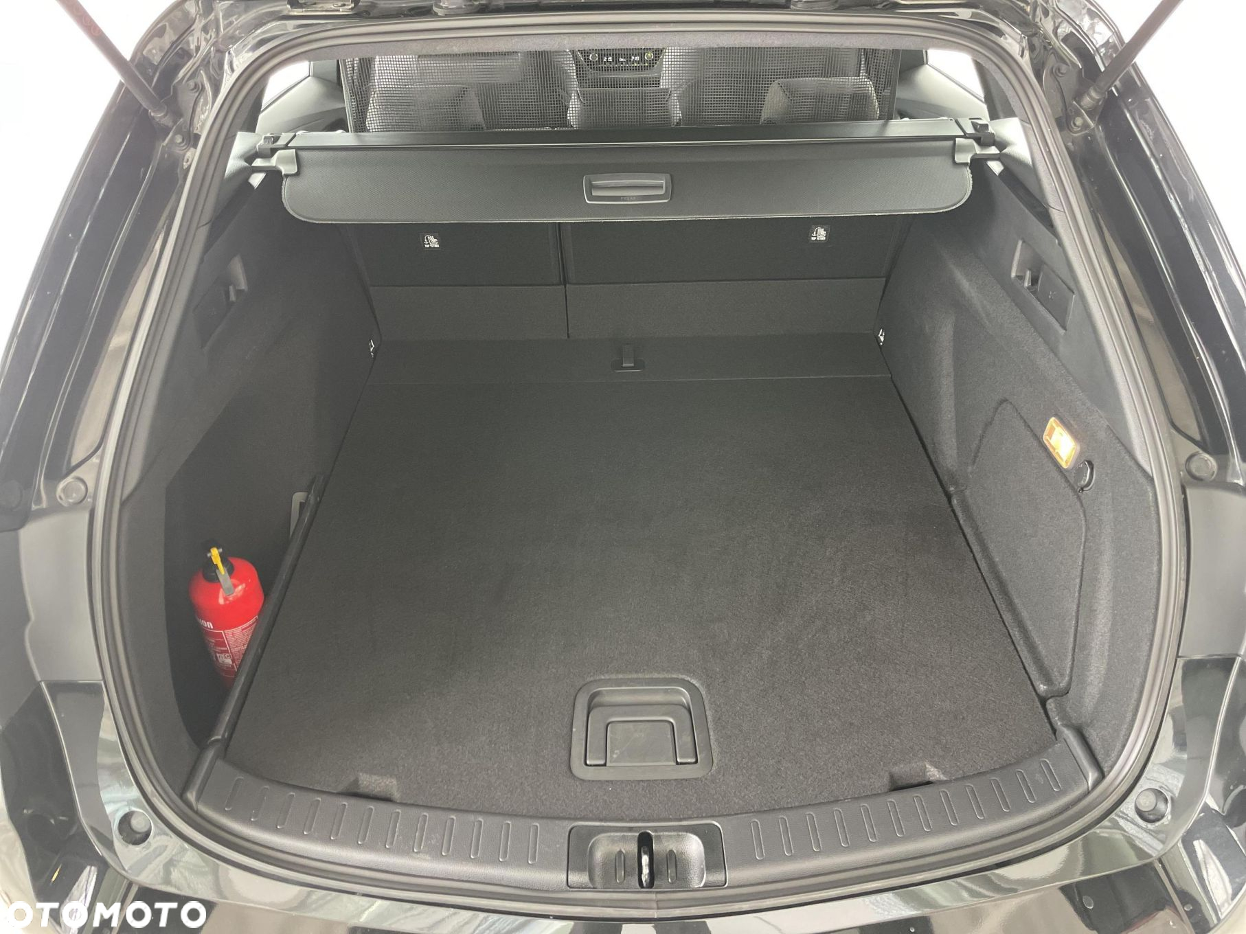 Toyota Corolla - 13