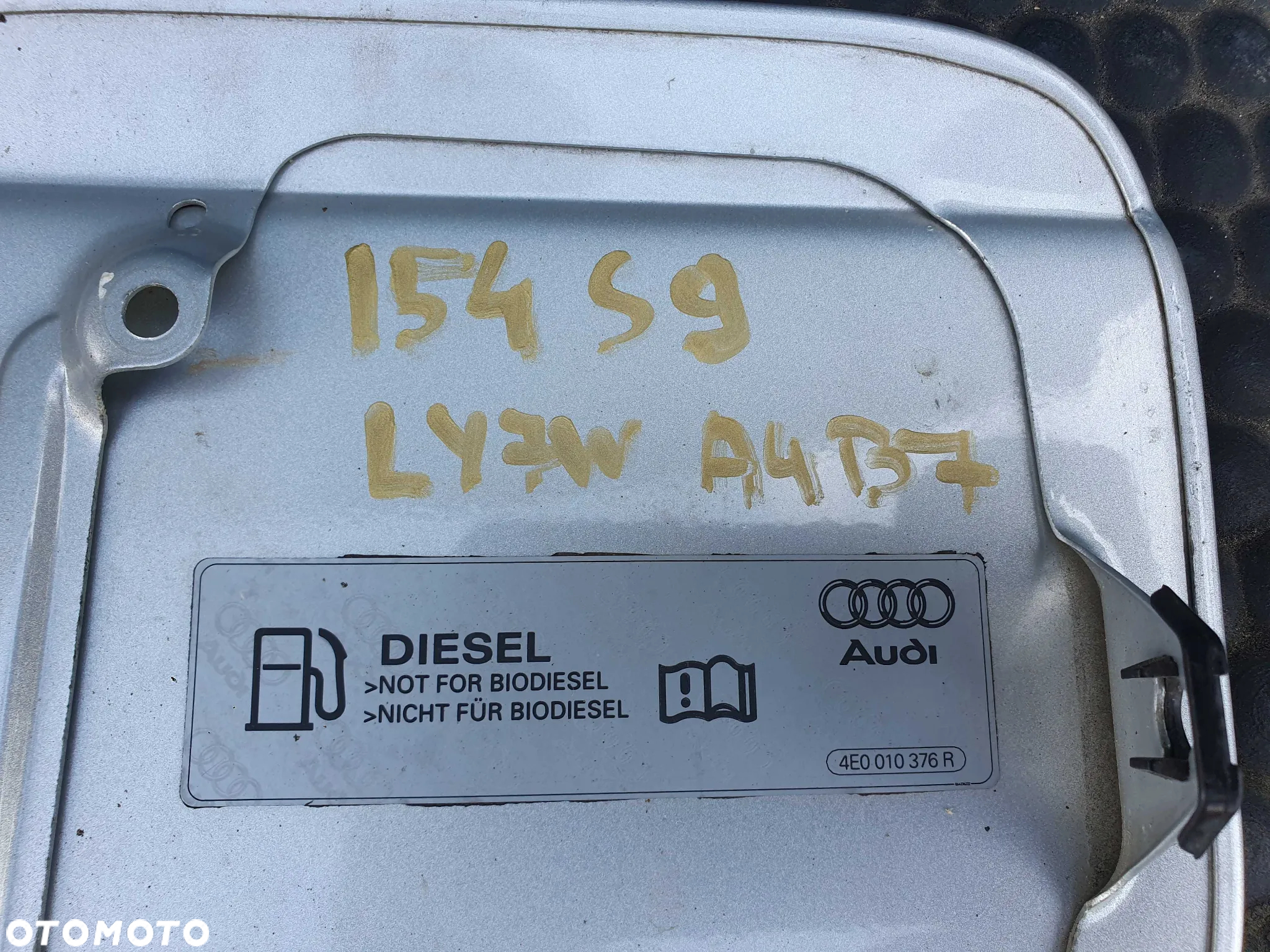 Klapka Wlewu Paliwa Wlew LY7W Srebrna Audi A4 B7 Sedan Kombi - 14