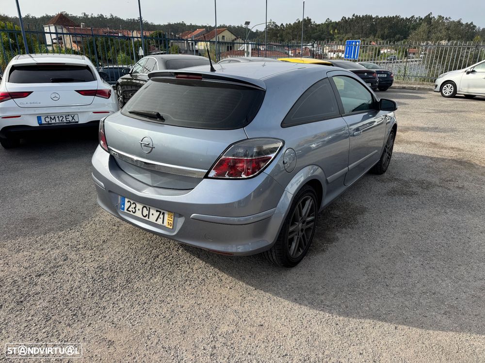Opel Astra GTC 1.3 CDTi - 28