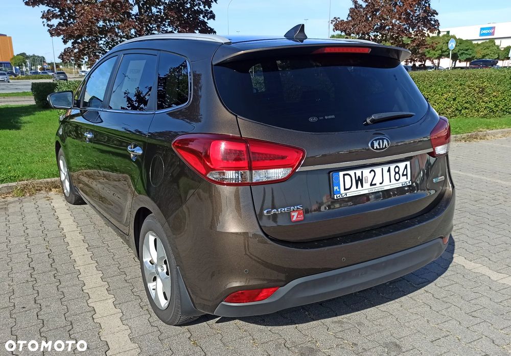 Kia Carens 2016 photo 5