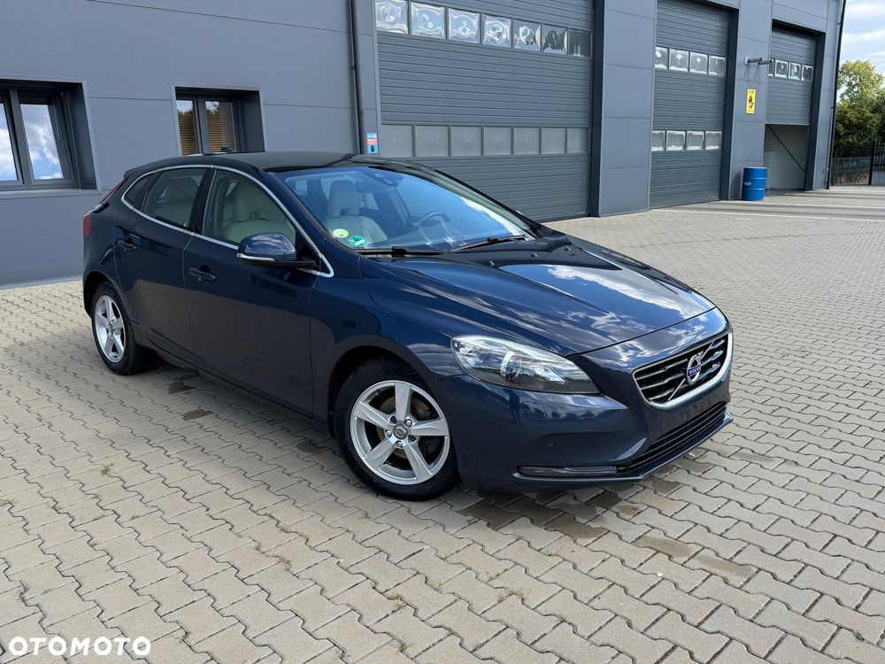 Volvo V40 D2 - 1