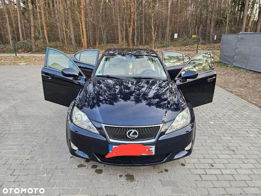 Lexus IS 220 D Prestige - 11